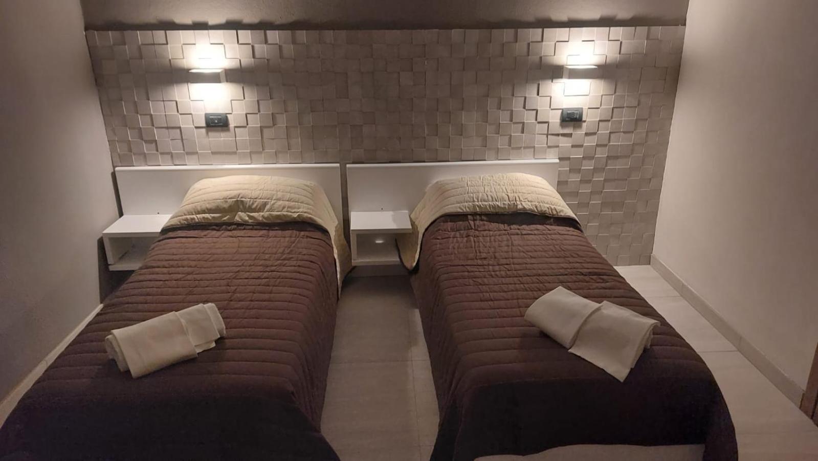 Hotel La Torre 福尔米吉内 外观 照片